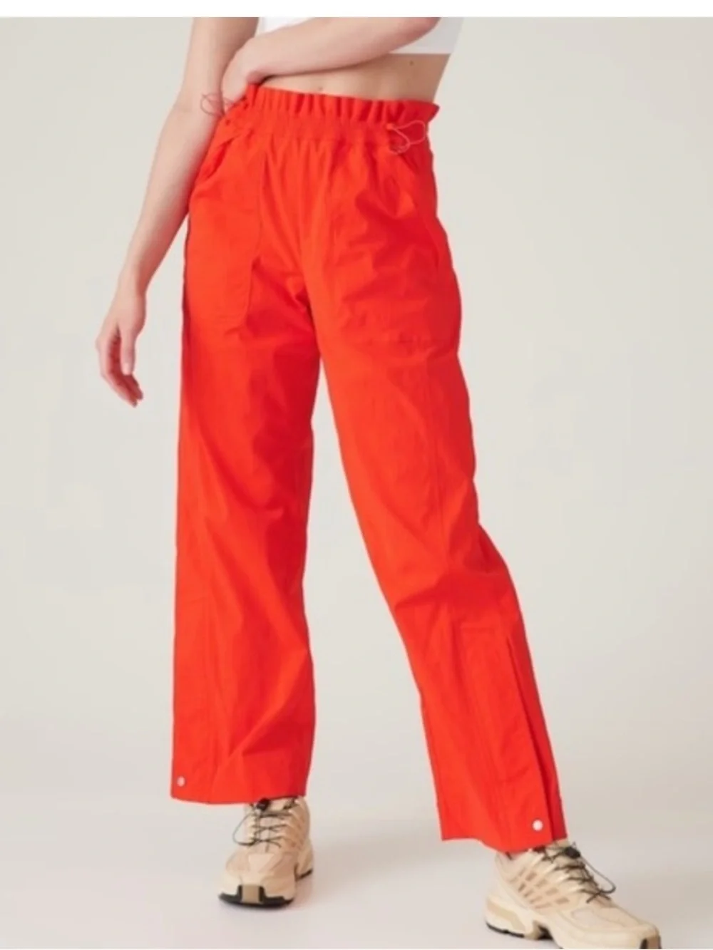 Athleta Trekkie Parachute Nylon Blend Pants Color: Vermillion Women's Sz 6 B156